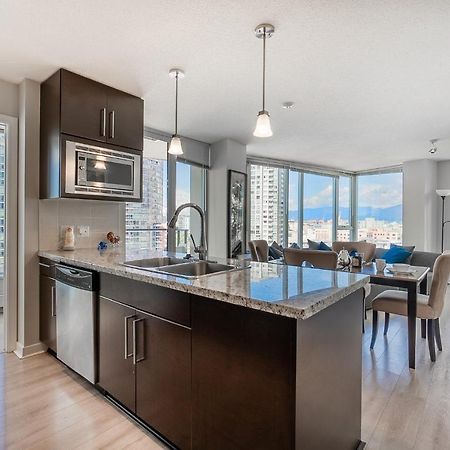 Stunning 2 Bedroom Condo With Downtown Views!!! Ванкувер Экстерьер фото