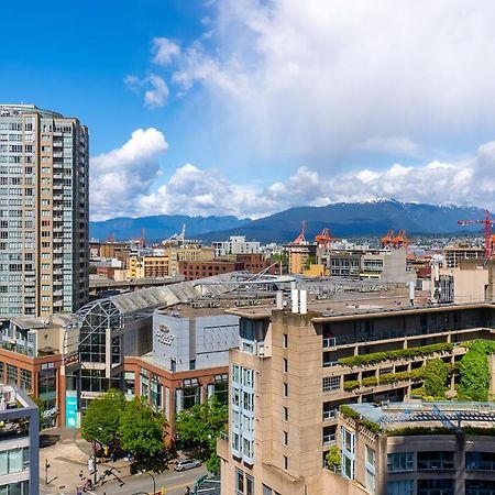 Stunning 2 Bedroom Condo With Downtown Views!!! Ванкувер Экстерьер фото