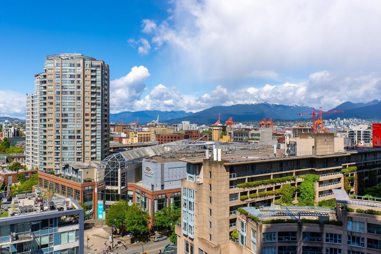 Stunning 2 Bedroom Condo With Downtown Views!!! Ванкувер Экстерьер фото