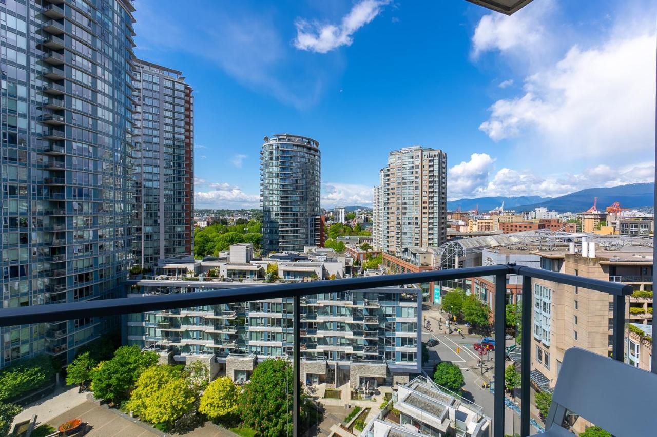Stunning 2 Bedroom Condo With Downtown Views!!! Ванкувер Экстерьер фото